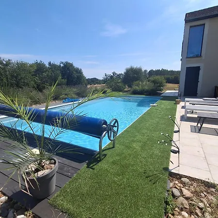 La Noyeraie Villa Saint-Aubin-de-Nabirat