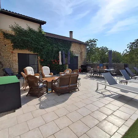 Villa La Noyeraie Saint-Aubin-de-Nabirat